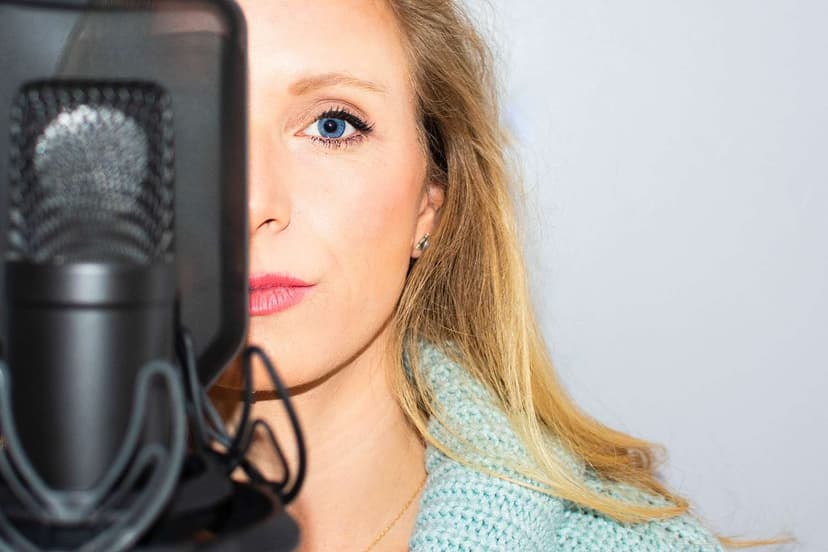 Dubbing or Voice-over: What’s the difference?